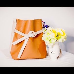 K-fashion shoulder bag